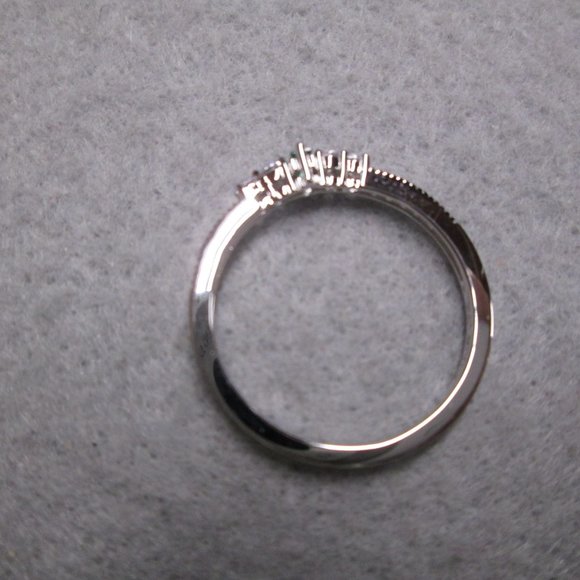 Dainty Emerald Sterling Silver Ring>Birthstone, Minimalist, Promise, Engagement - Picture 5 of 7